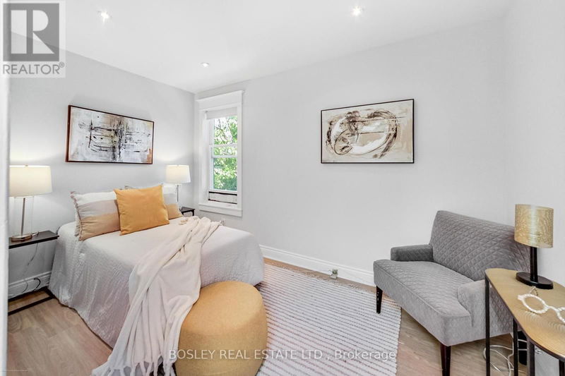 11 Bertmount Avenue  Toronto (South Riverdale), M4M2X8 | Image 18