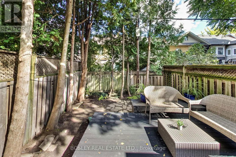 11 Bertmount Avenue  Toronto (South Riverdale), M4M2X8 | Image 37