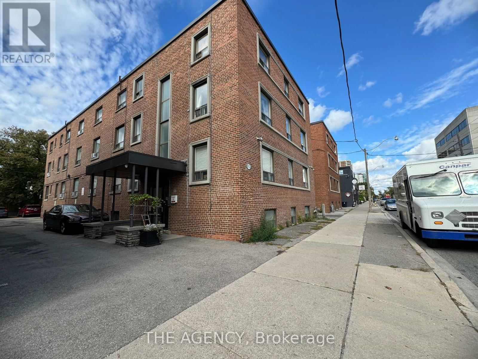 203 - 852 BROADVIEW AVENUE Image 15