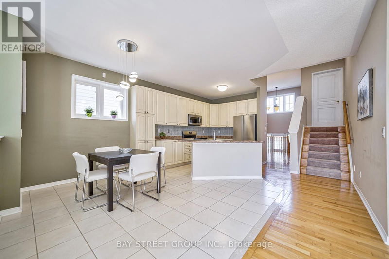 21 Loughlin Hill Crescent  Ajax (Central East), L1Z1P8 | Image 11