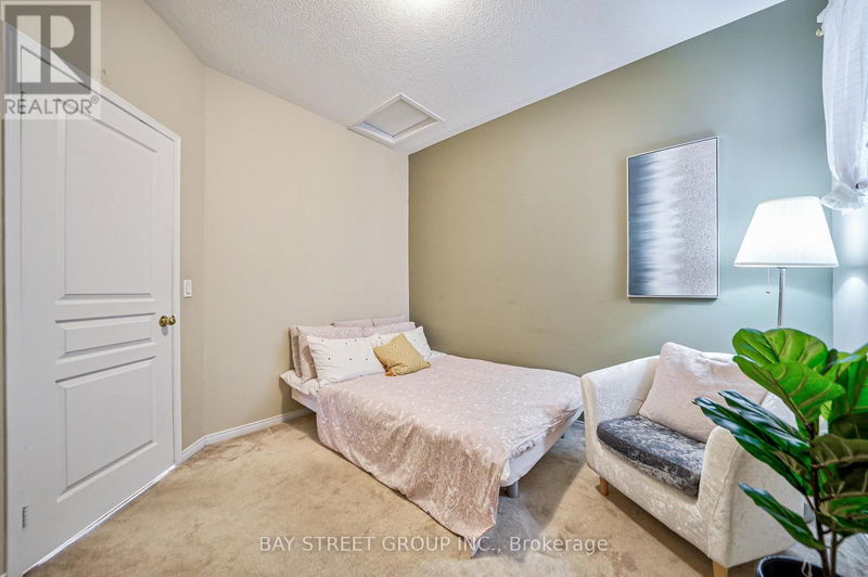 21 Loughlin Hill Crescent  Ajax (Central East), L1Z1P8 | Image 19