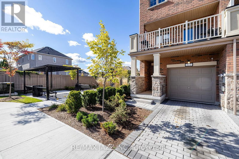 517 Old Harwood Avenue  Ajax (Central), L1Z0V2 | Image 5