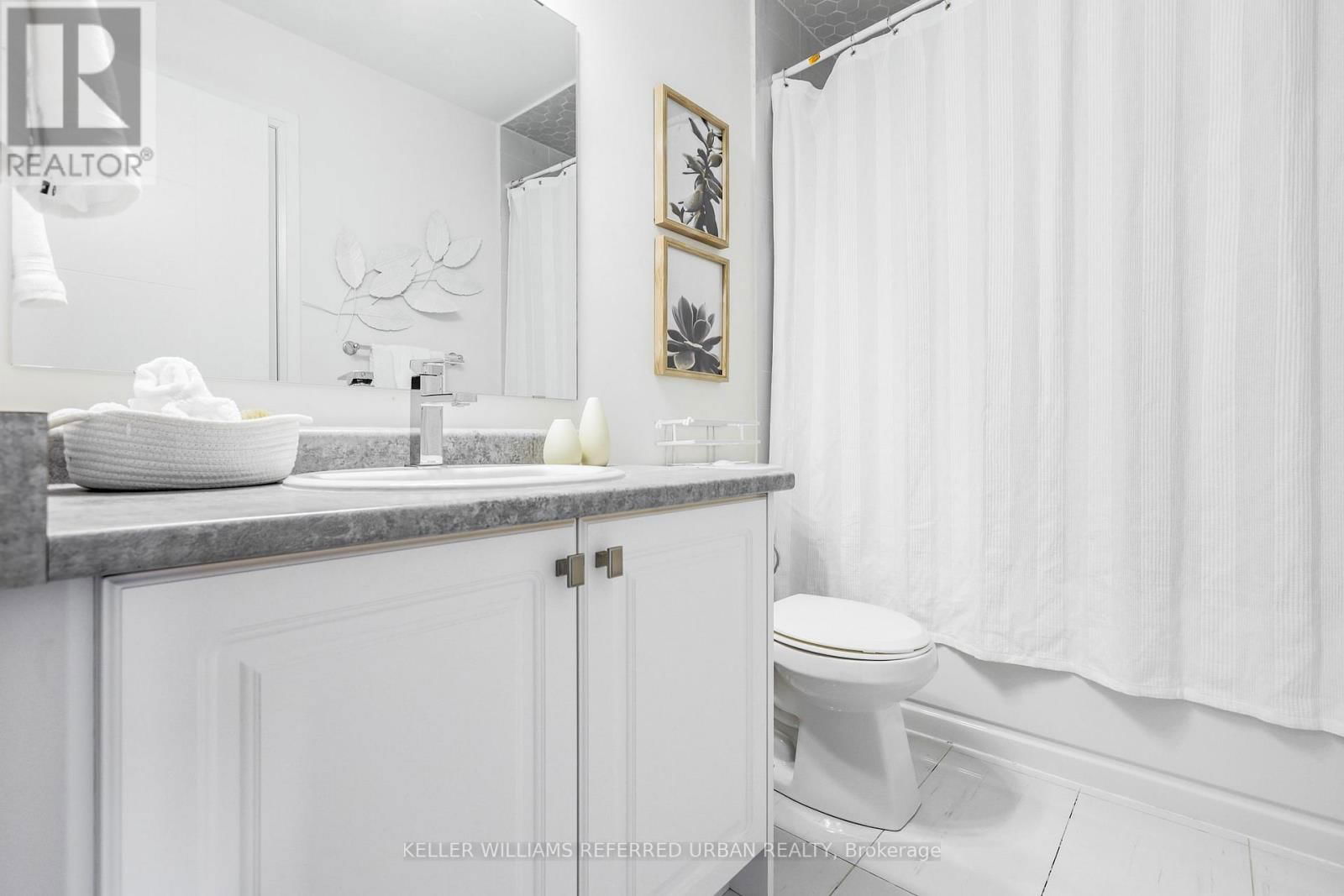 70 AMBEREEN PLACE Image 38