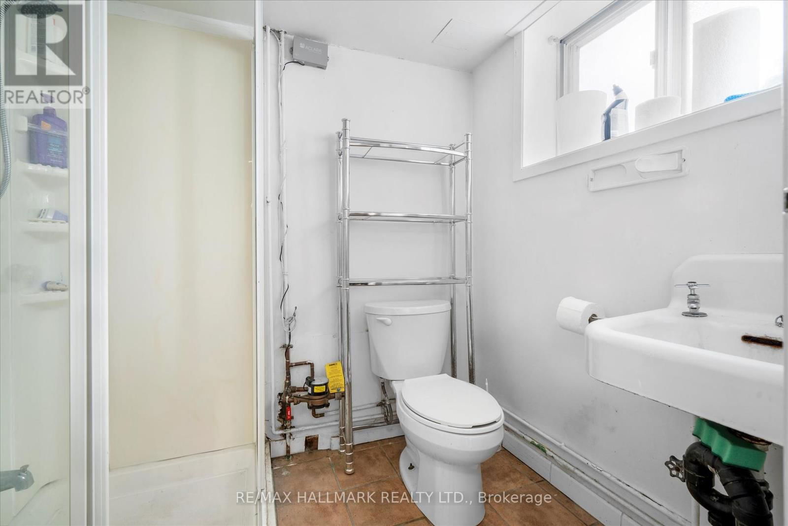 717 COXWELL AVENUE Image 32