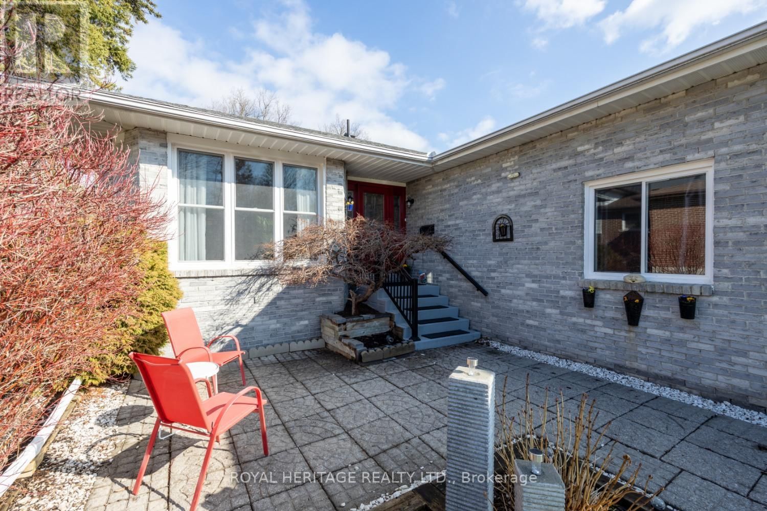 360 SHEPPARD AVENUE Image 27