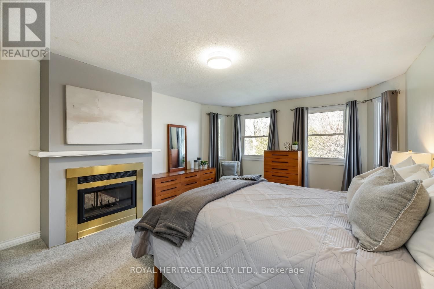 360 SHEPPARD AVENUE Image 33