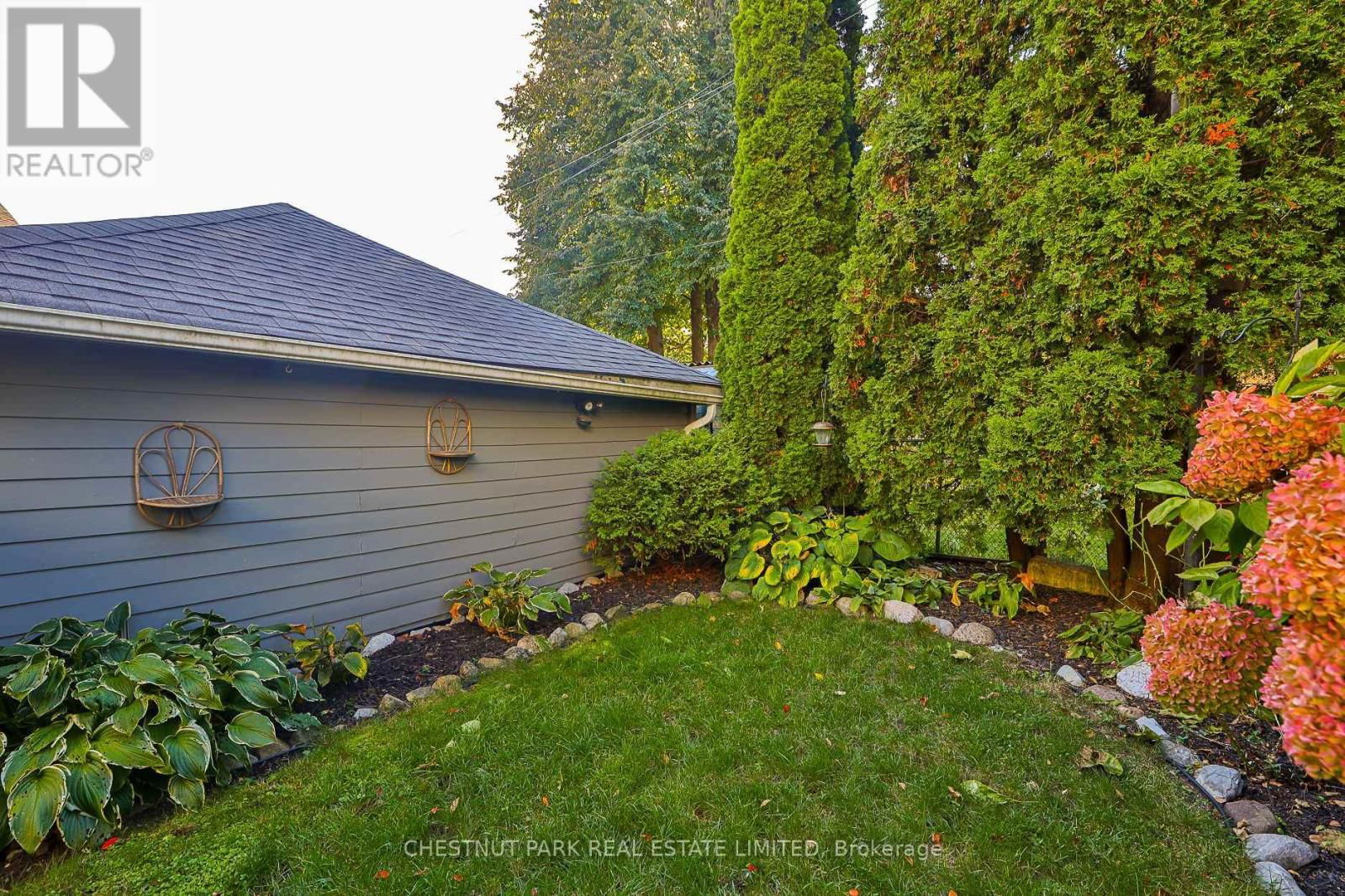 48 AVONLEA BOULEVARD Image 29