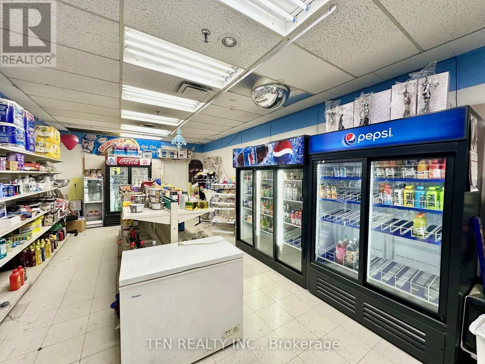 2594 BIRCHMOUNT ROAD Image 3