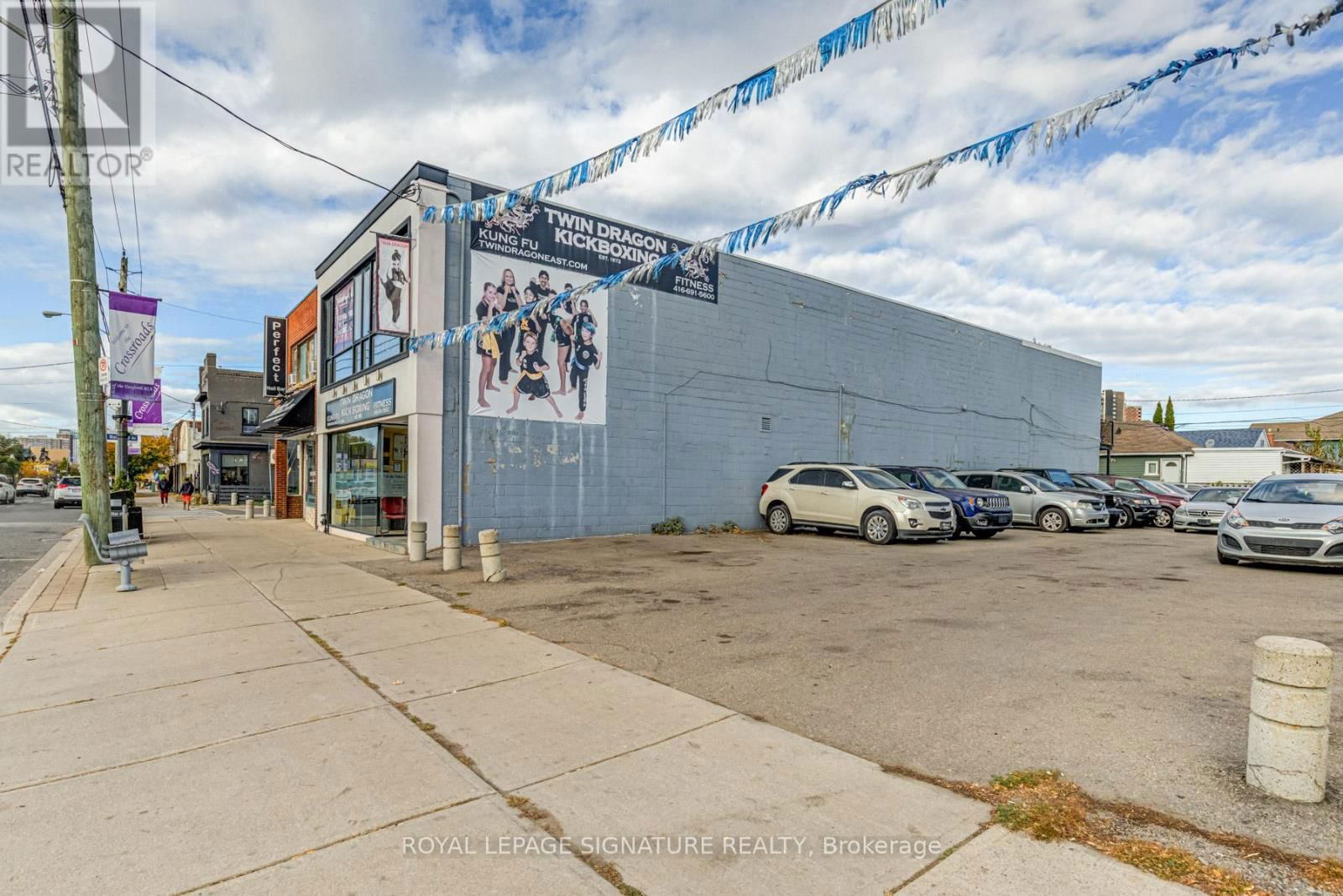 3246 DANFORTH AVENUE Image 6