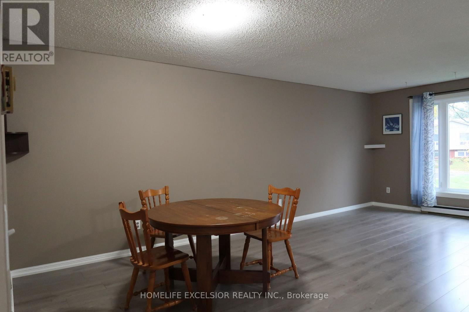 713 BAYLA COURT Image 3