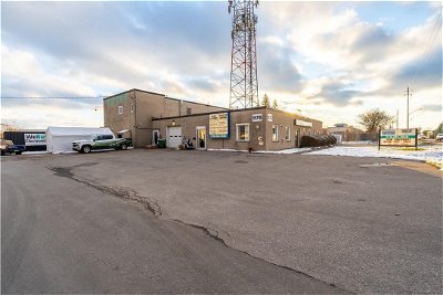Image #1 of Commercial for Sale at 978 Bishop Street N, Cambridge, Ontario