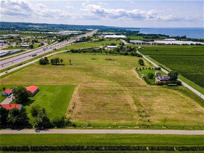Image #1 of Commercial for Sale at 4766 Bartlett Road N, Beamsville, Ontario