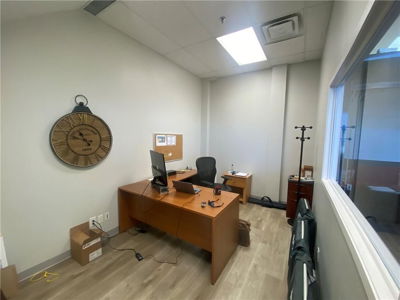 Commercial for Rent in Ontario