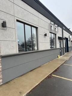 Commercial for Rent in Ontario