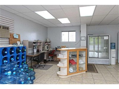 Image #1 of Commercial for Sale at 4817 King Street, Beamsville, Ontario
