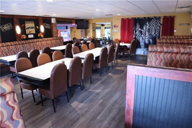 Image #1 of Restaurant for Sale at 1882 Garrison Road, Fort Erie, Ontario