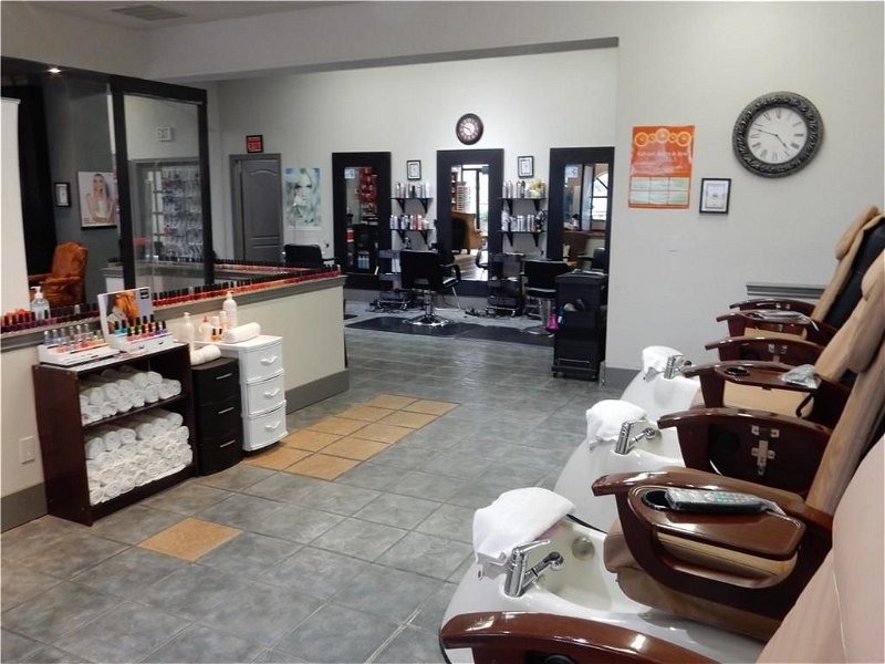 Image #1 of Business for Sale at 1242 Garner Road W|unit #6, Ancaster, Ontario