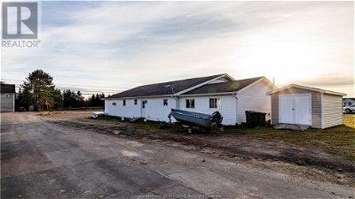 Image #1 of Commercial for Sale at 307 Irving Blvd, Bouctouche Cove, New Brunswick