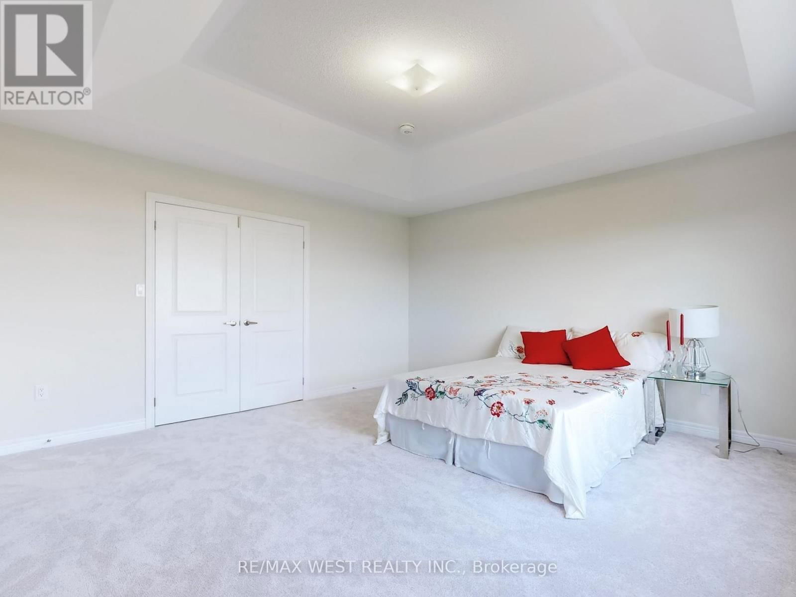 31 JOHN DALLIMORE DRIVE Image 22