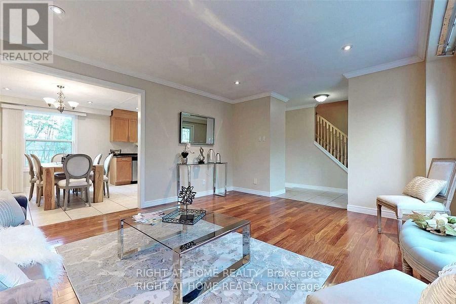 1011 JACARANDAH DRIVE Image 4