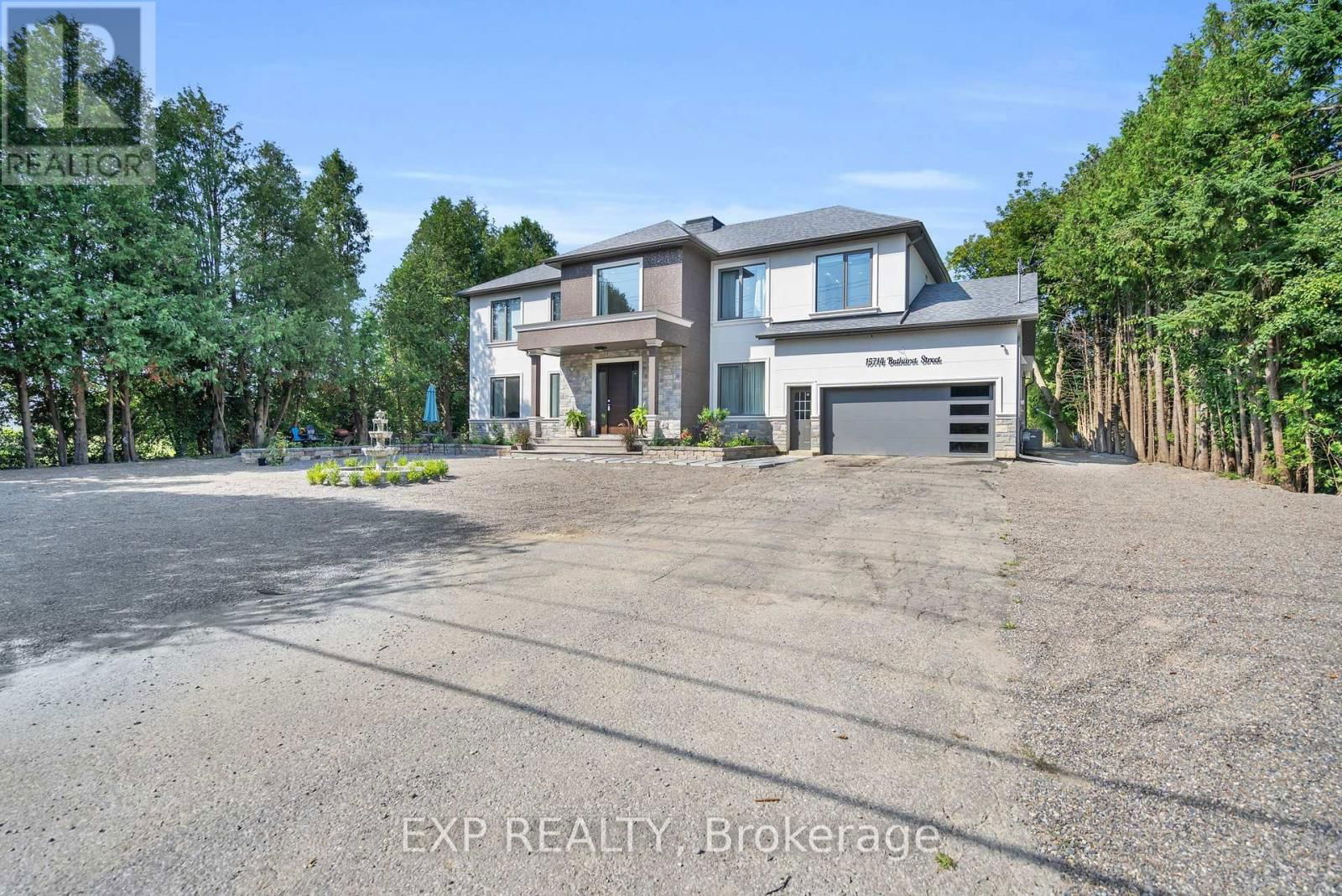 15714 BATHURST STREET Image 3