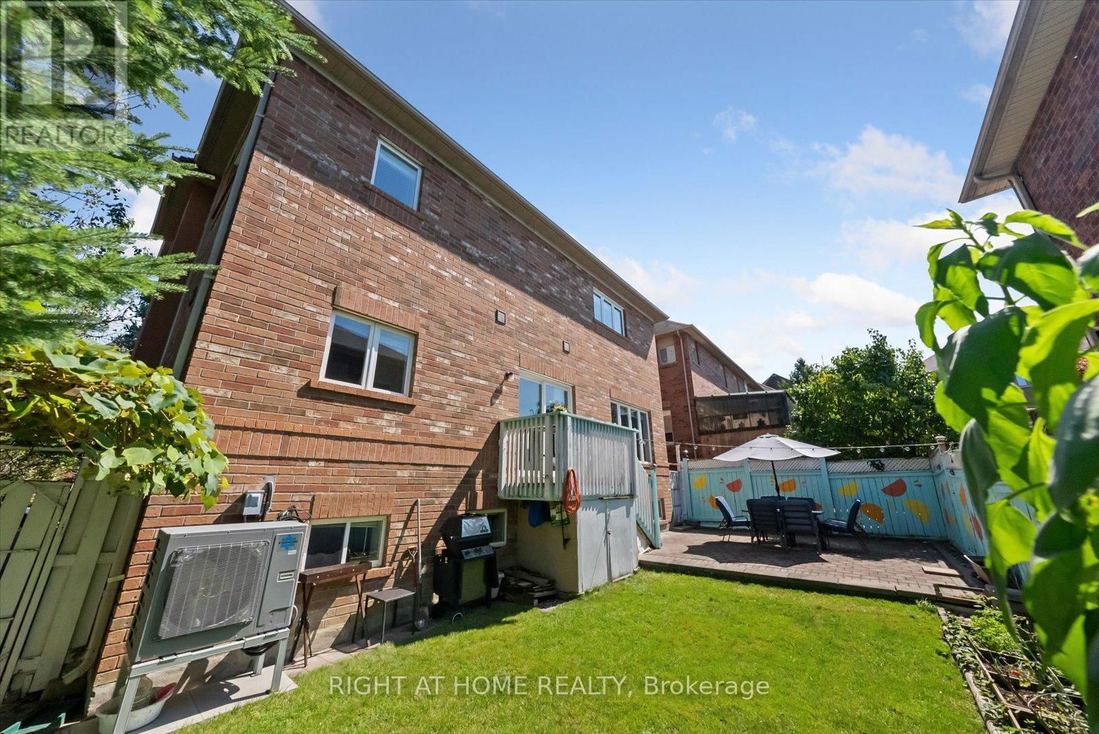 132 HOLLANDVIEW TRAIL Image 35