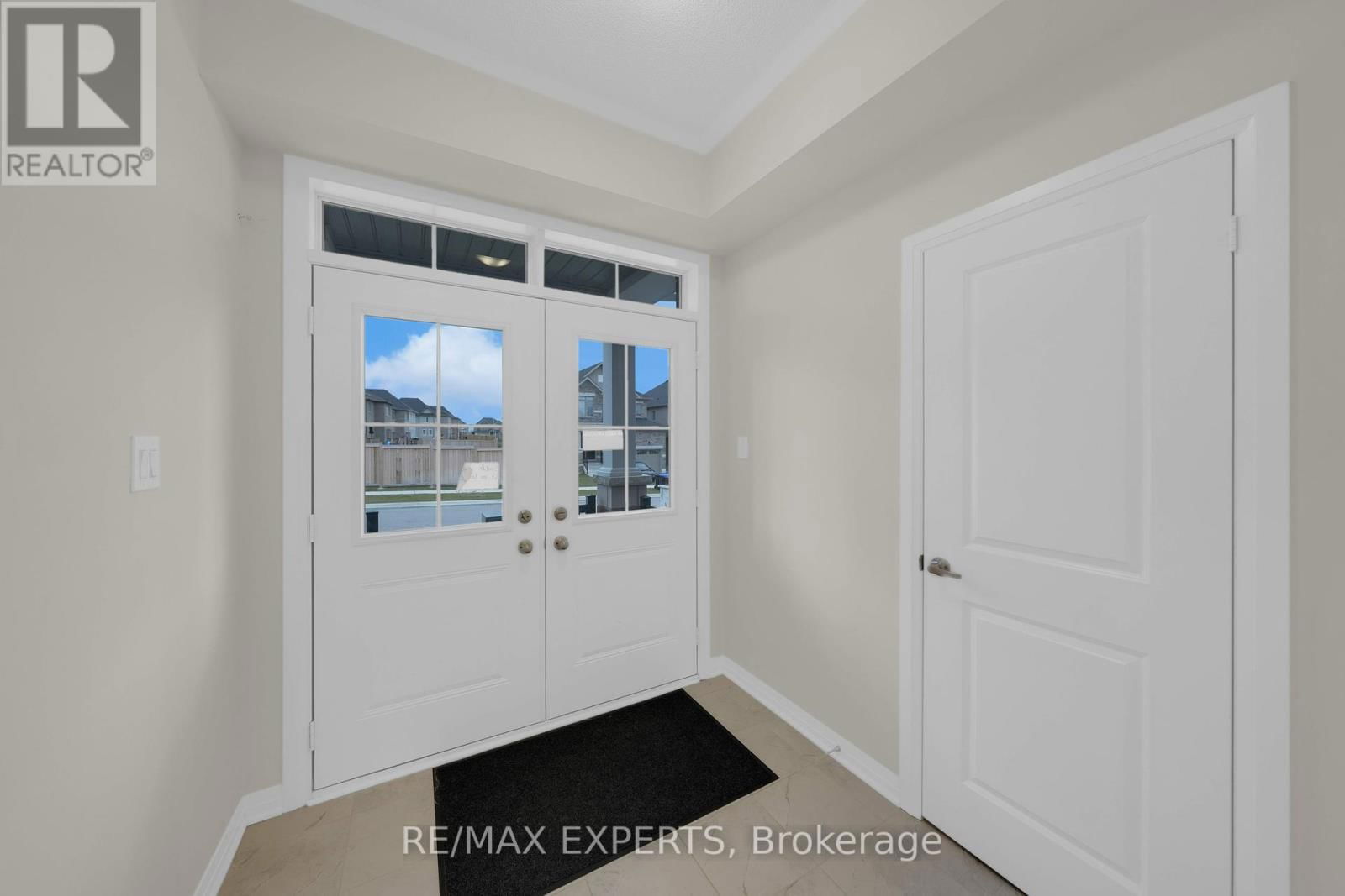 1359 BRODERICK STREET Image 3