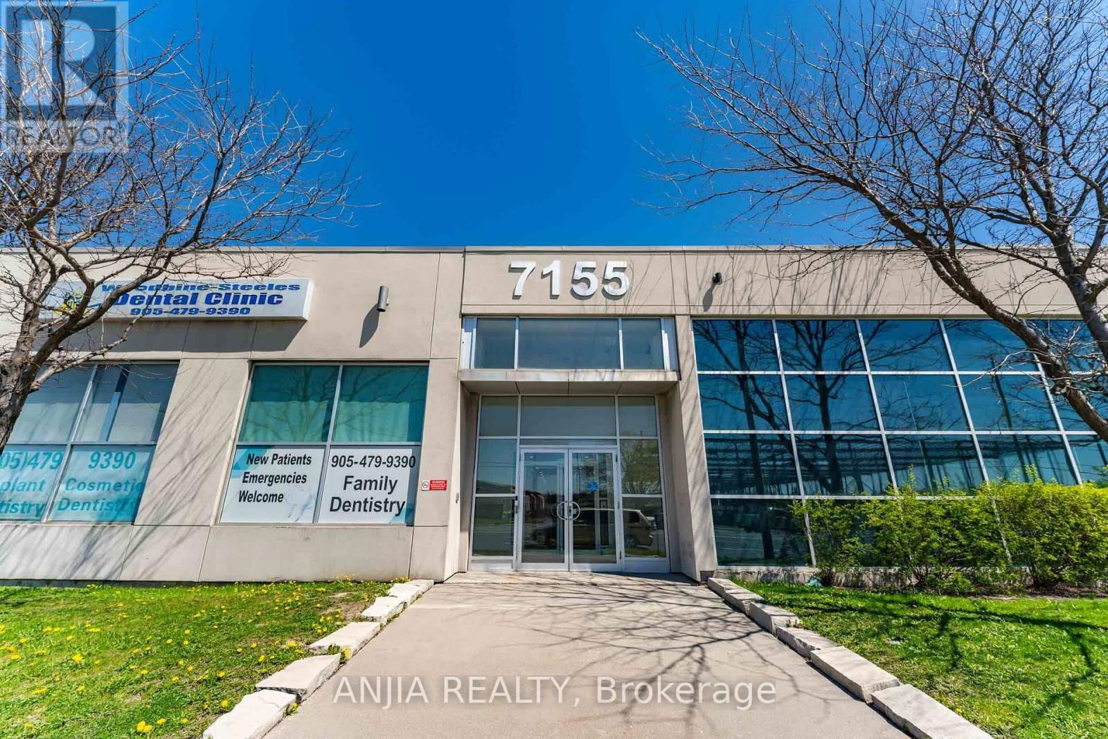 109 - 7155 WOODBINE AVENUE Image 2