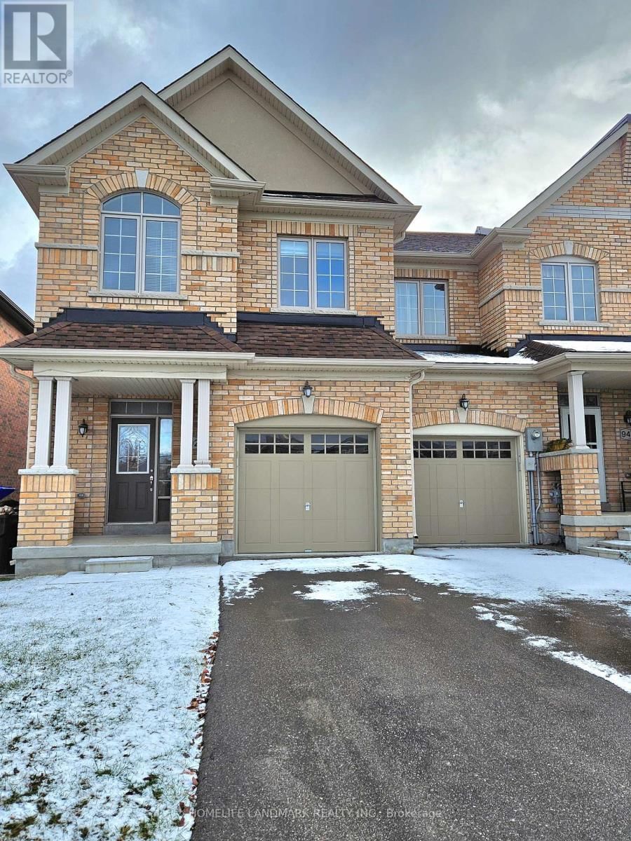 92 FORTIS CRESCENT Image 38