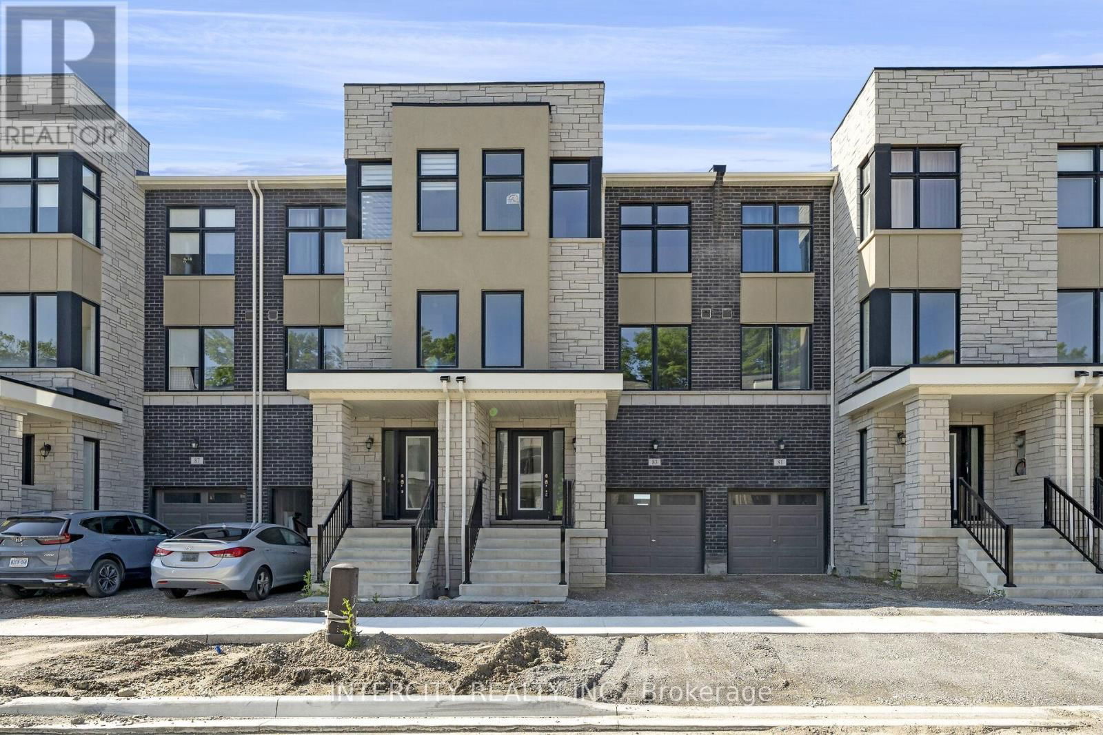 83 PUISAYA DRIVE Image 1
