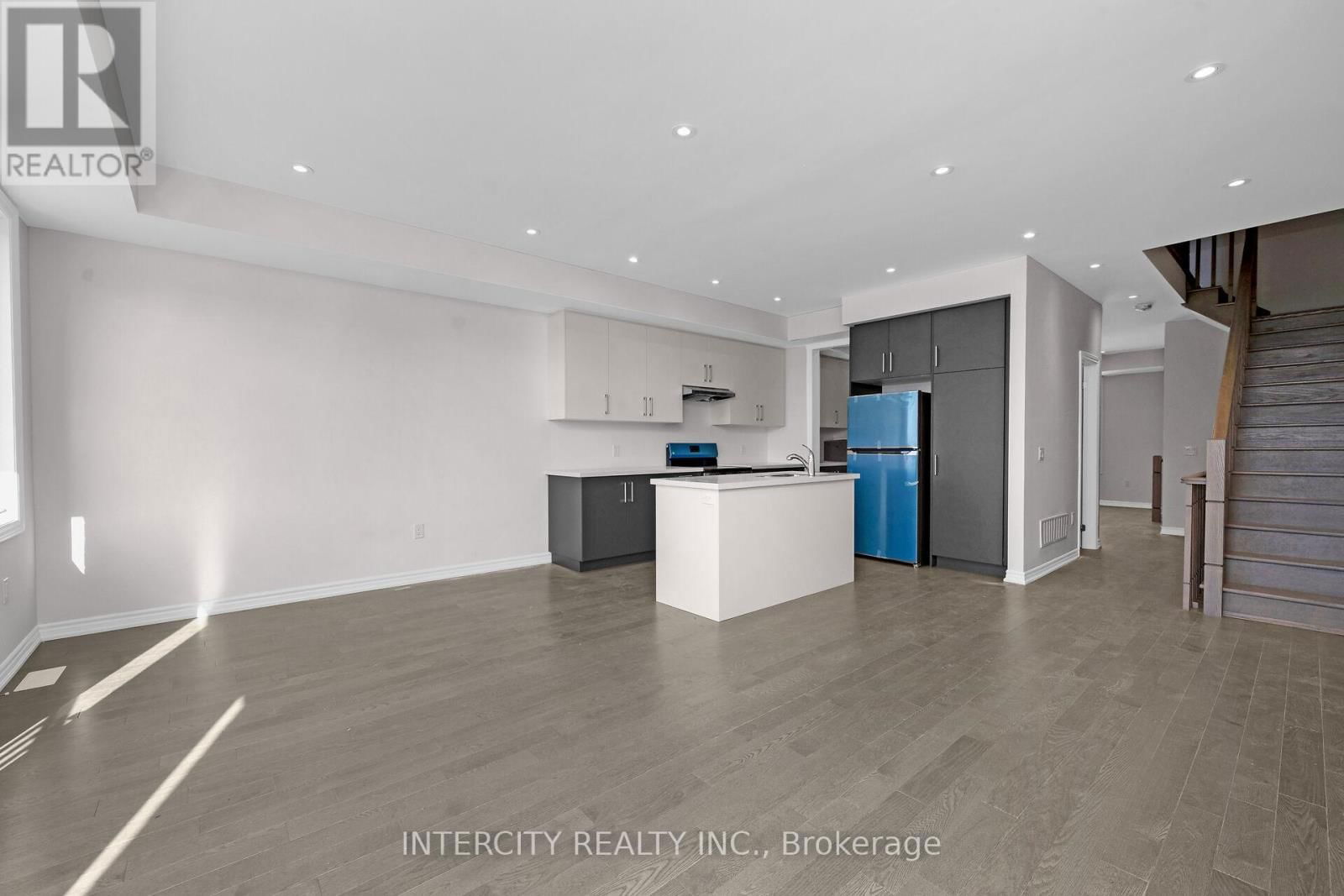 83 PUISAYA DRIVE Image 11