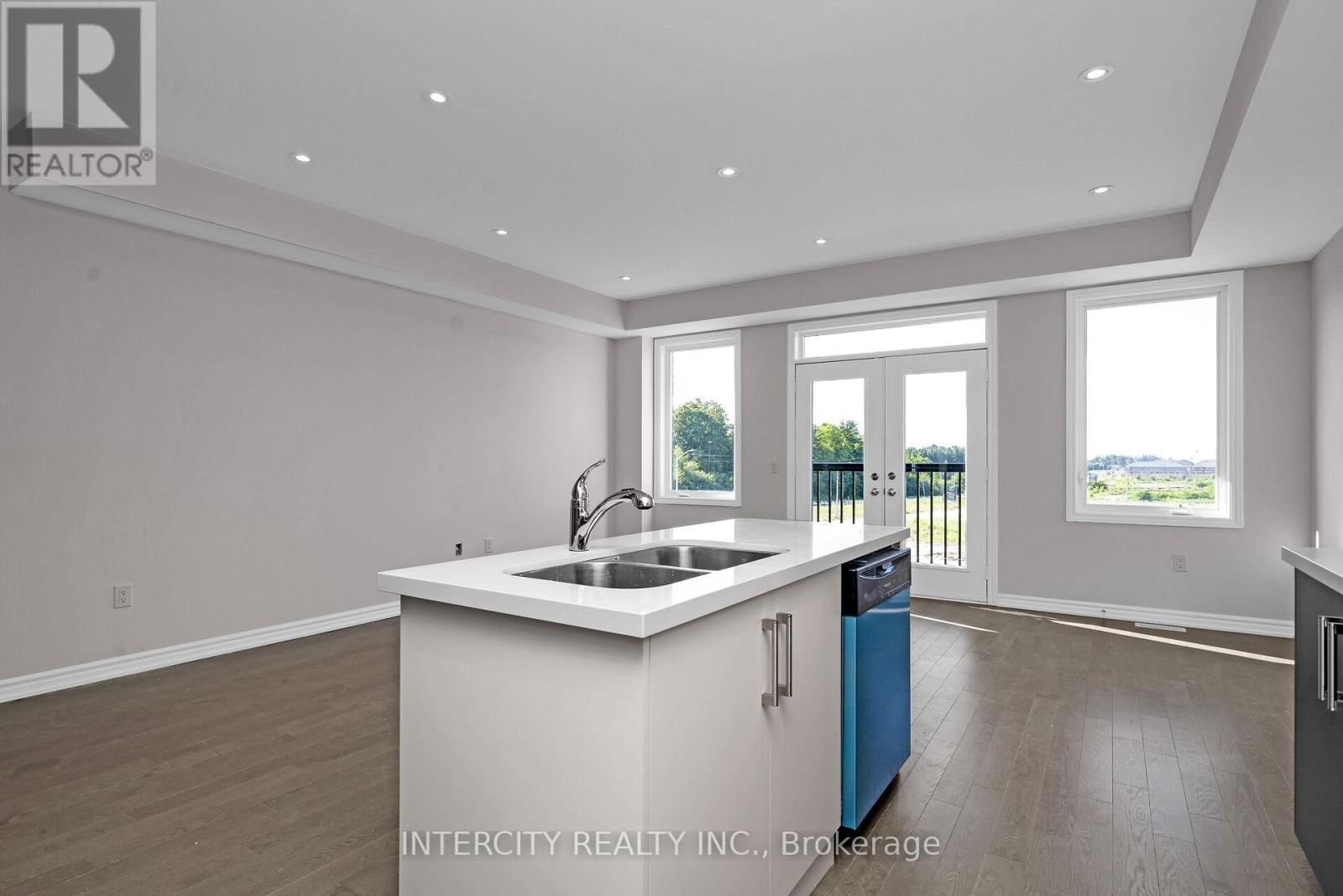 83 PUISAYA DRIVE Image 16