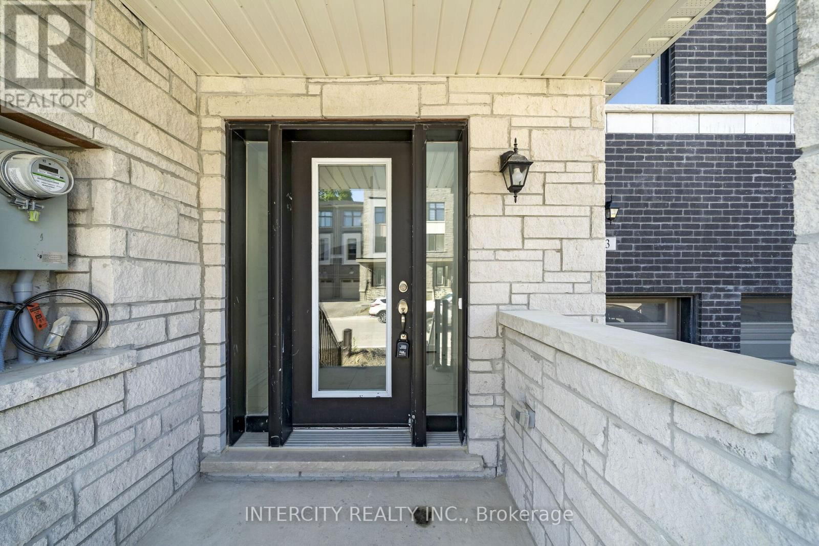83 PUISAYA DRIVE Image 3
