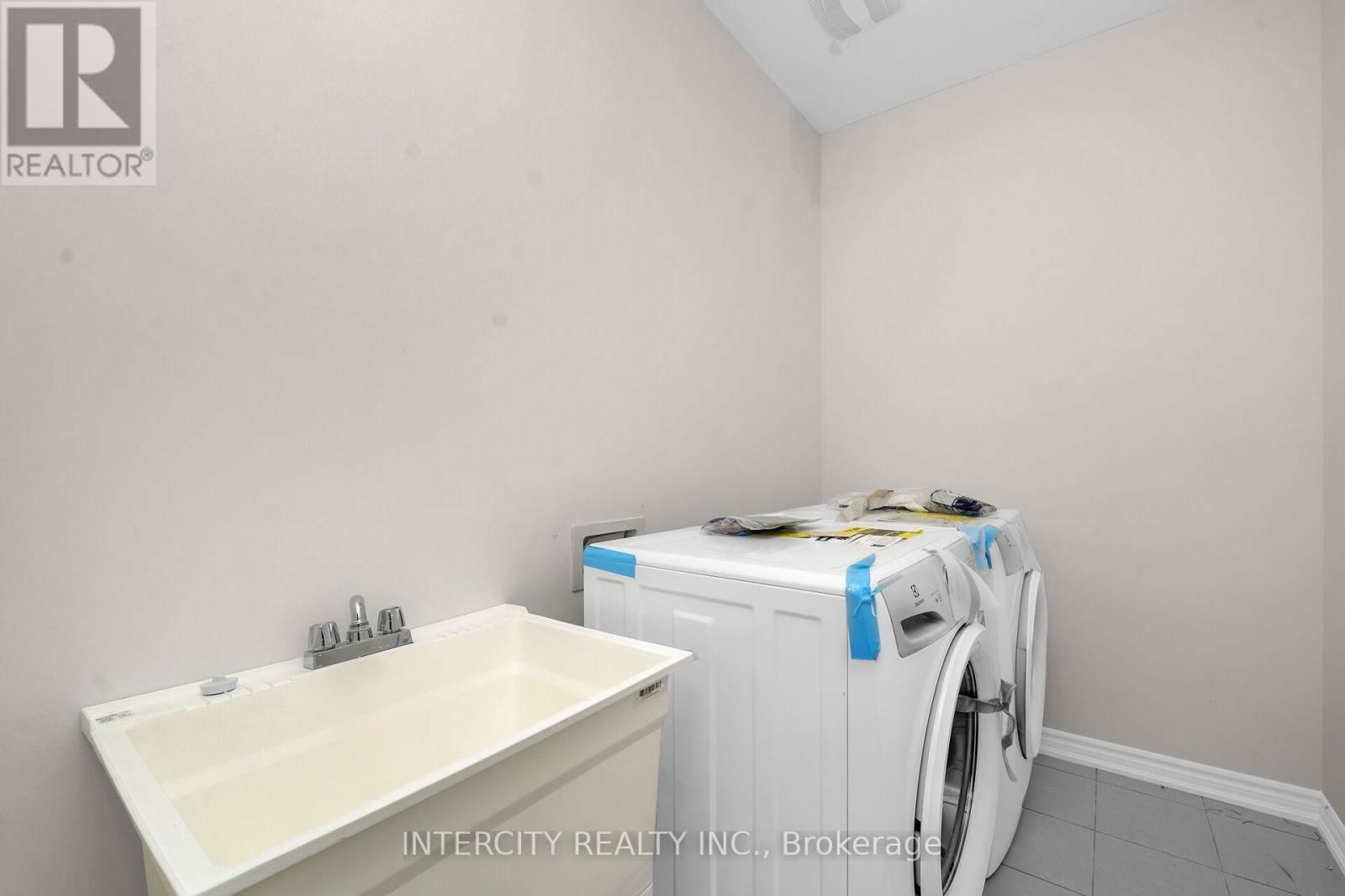 83 PUISAYA DRIVE Image 30