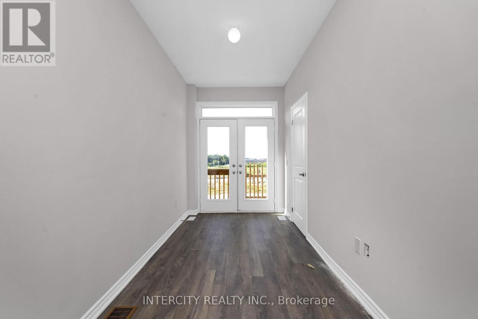 83 PUISAYA DRIVE Image 31