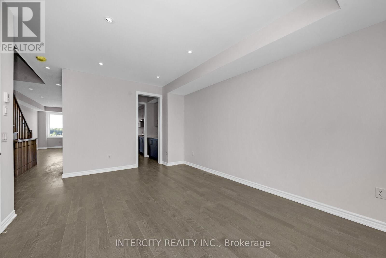 83 PUISAYA DRIVE Image 6