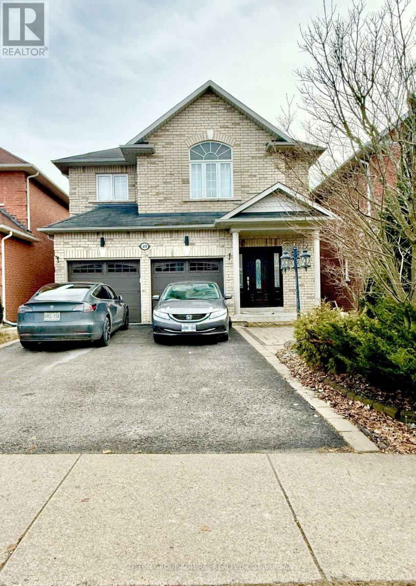 49 WOODBURY CRESCENT Image 1