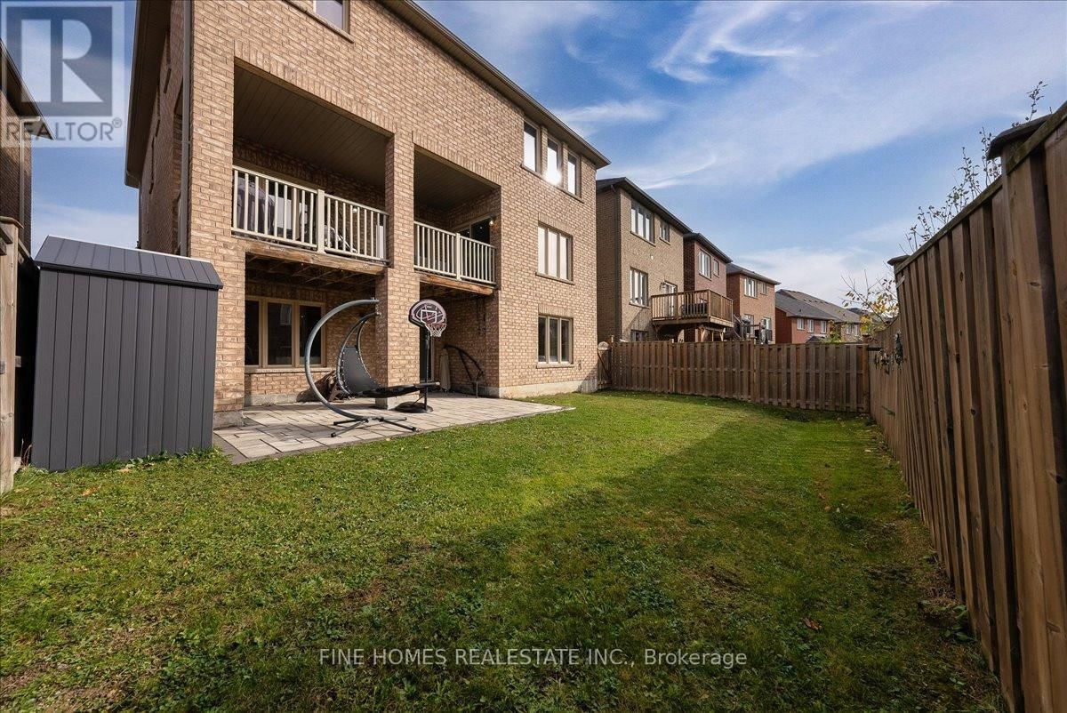 26 GESHER CRESCENT Image 33