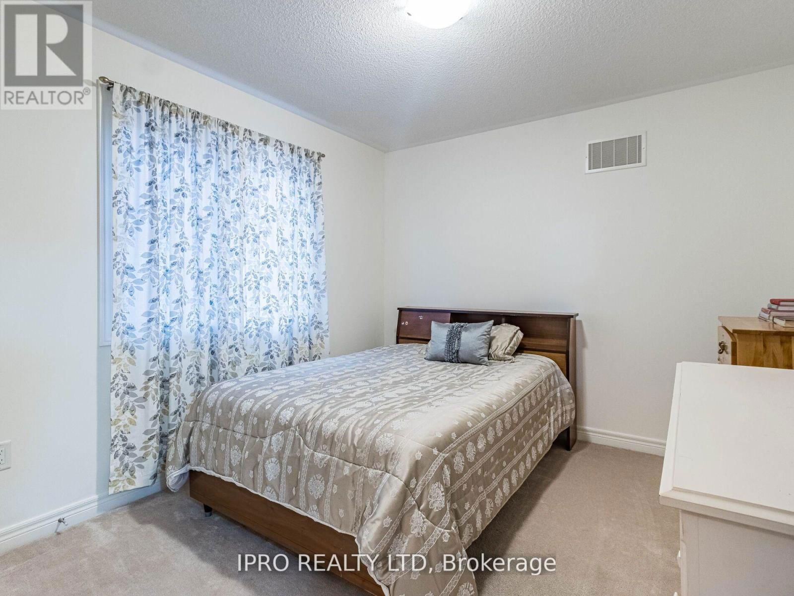 450 SUMMERLYN TRAIL Image 30