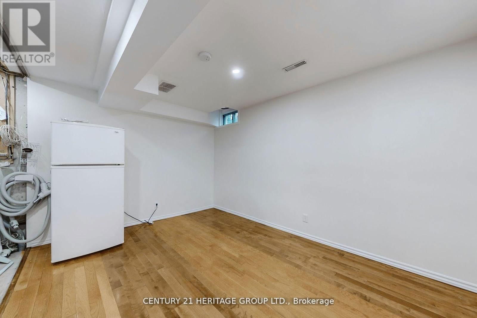 12 MCKINNON COURT Image 31