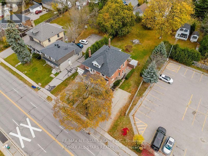 249 MAIN STREET NORTH Image 39