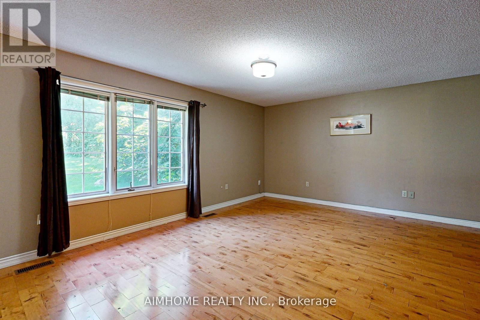 12301 KEELE STREET EAST Image 17