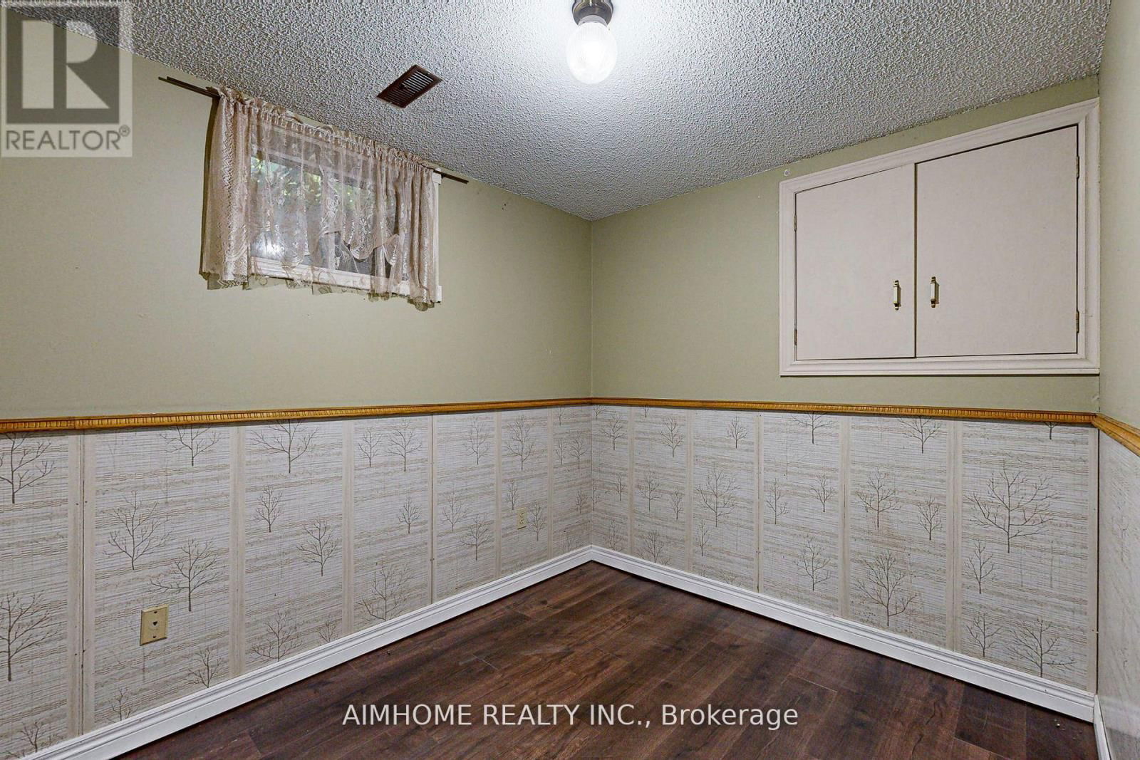 12301 KEELE STREET EAST Image 20
