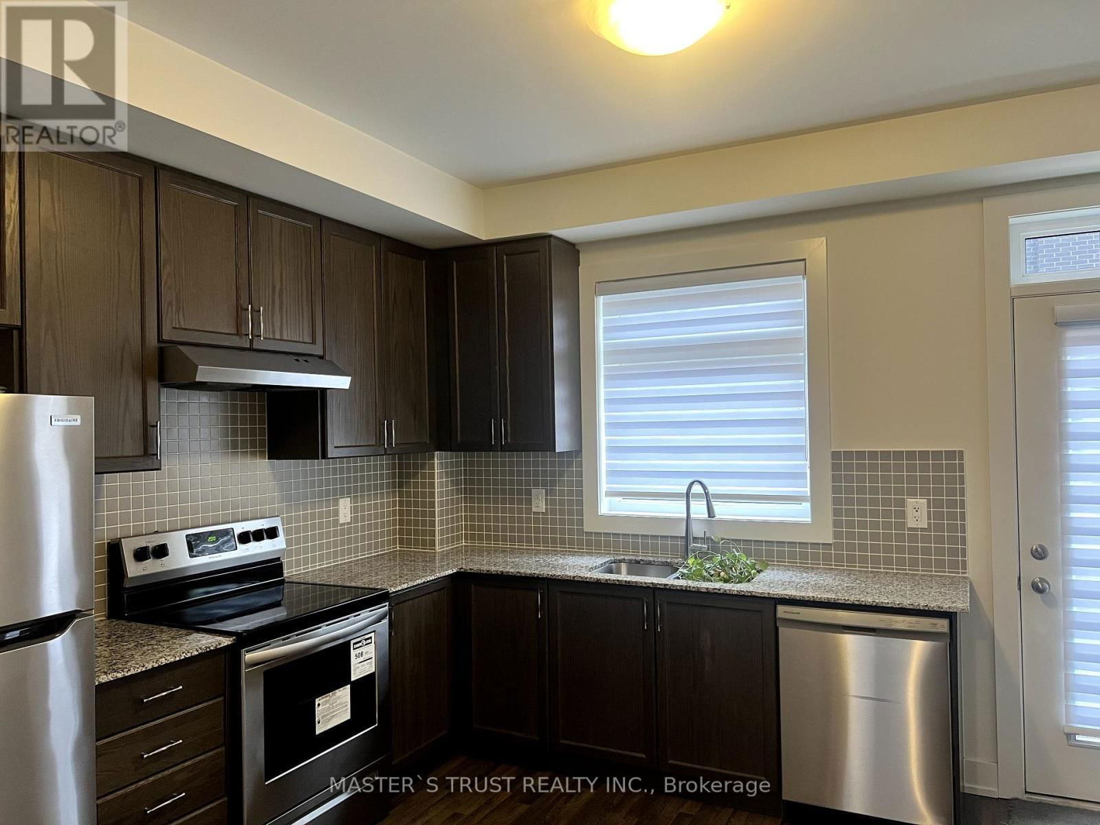 69 - 370C RED MAPLE ROAD Image 18