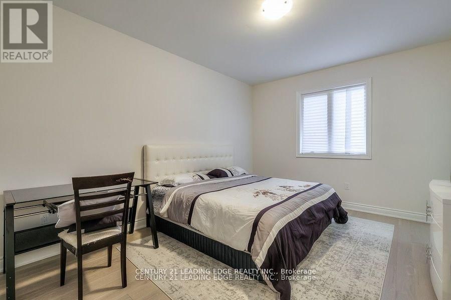 77 TERRAVISTA CRESCENT Image 13