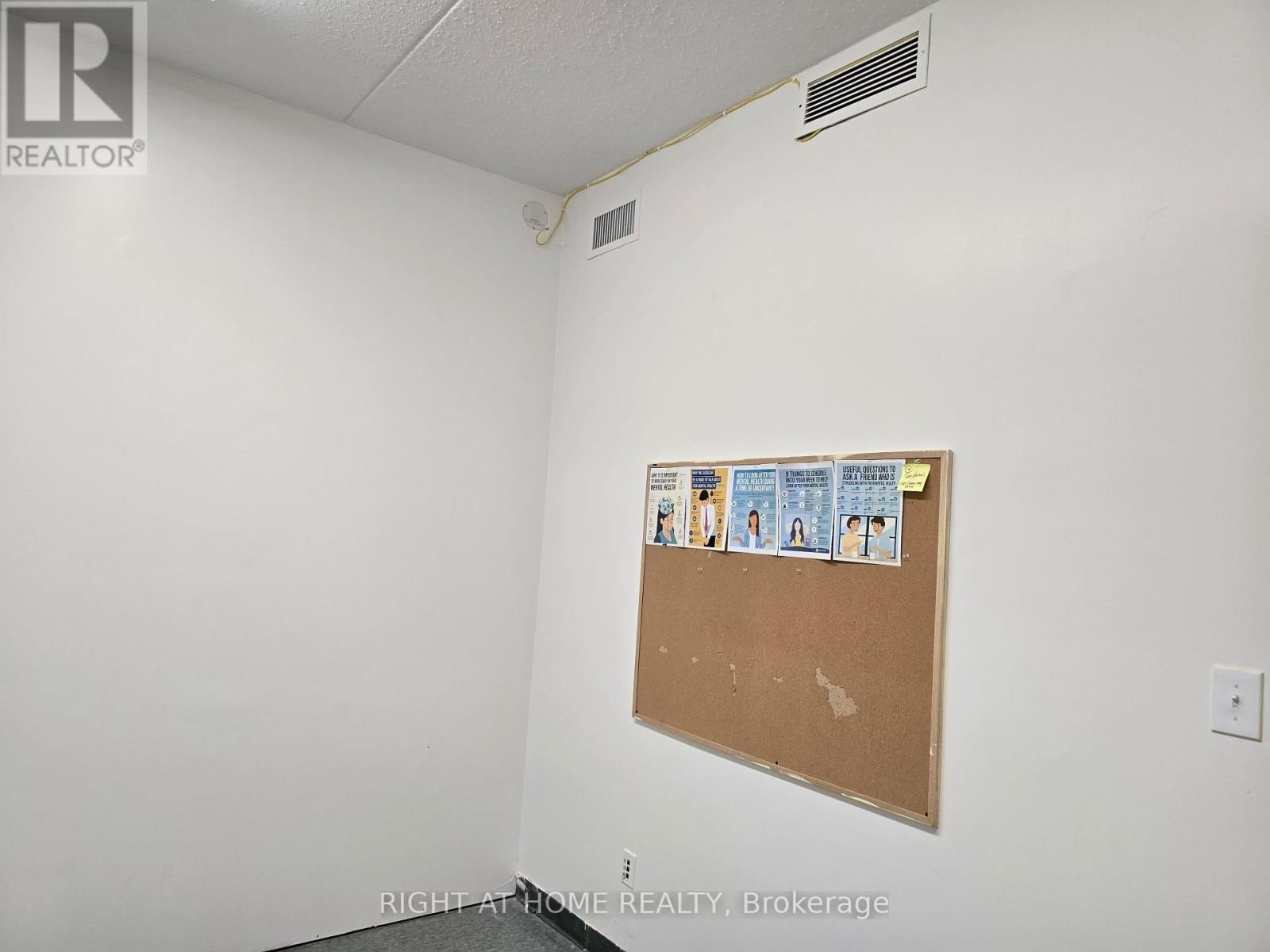 2850 JOHN STREET Image 23