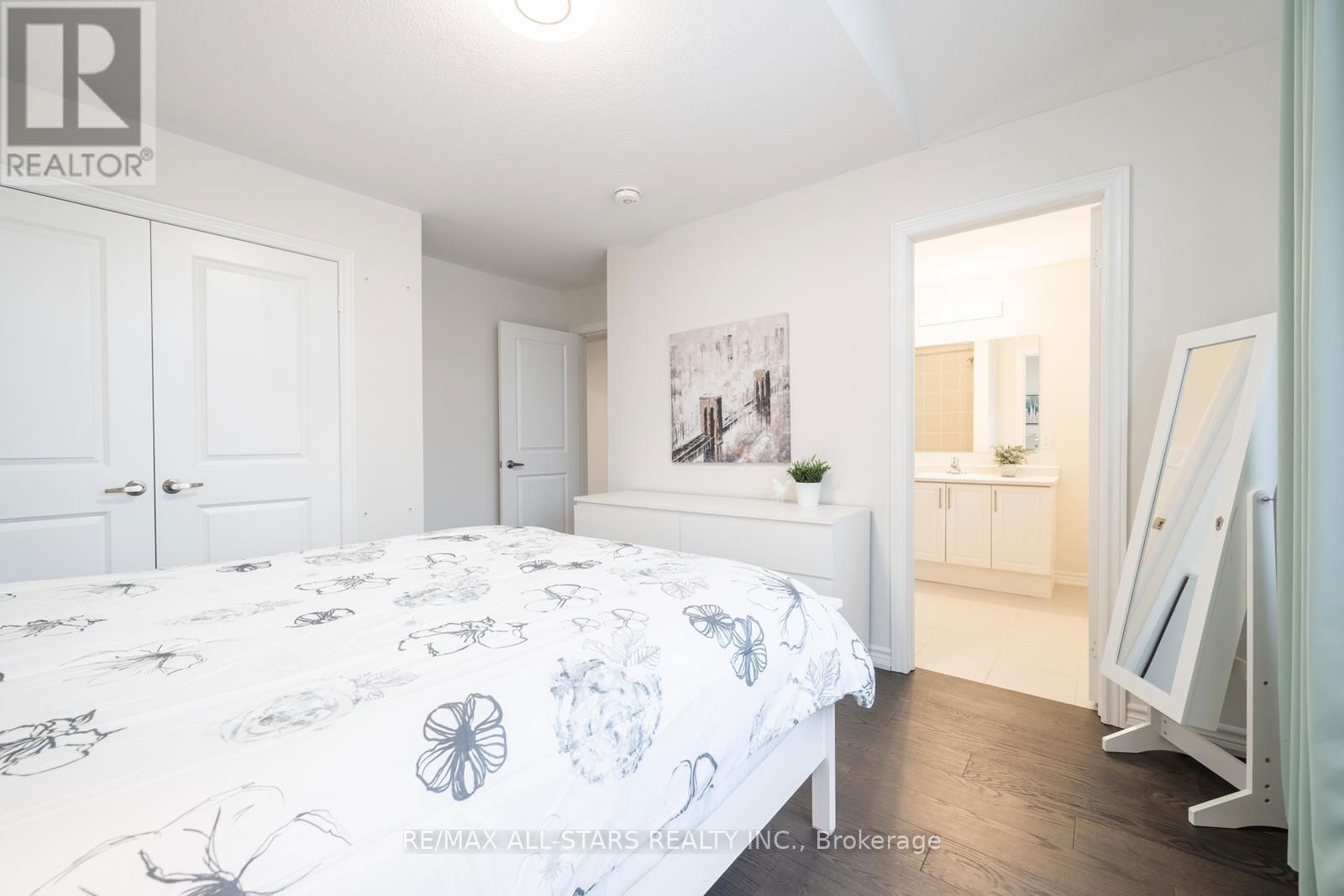 23 TERRELL AVENUE Image 30