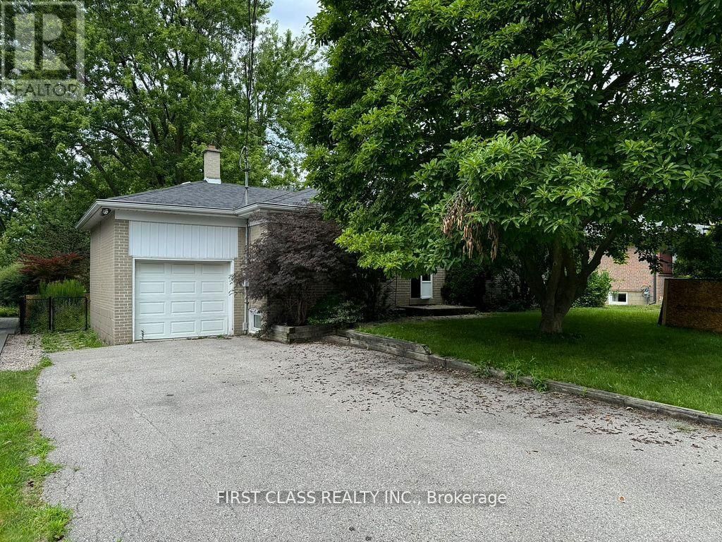 28 HAWKRIDGE AVENUE Image 1