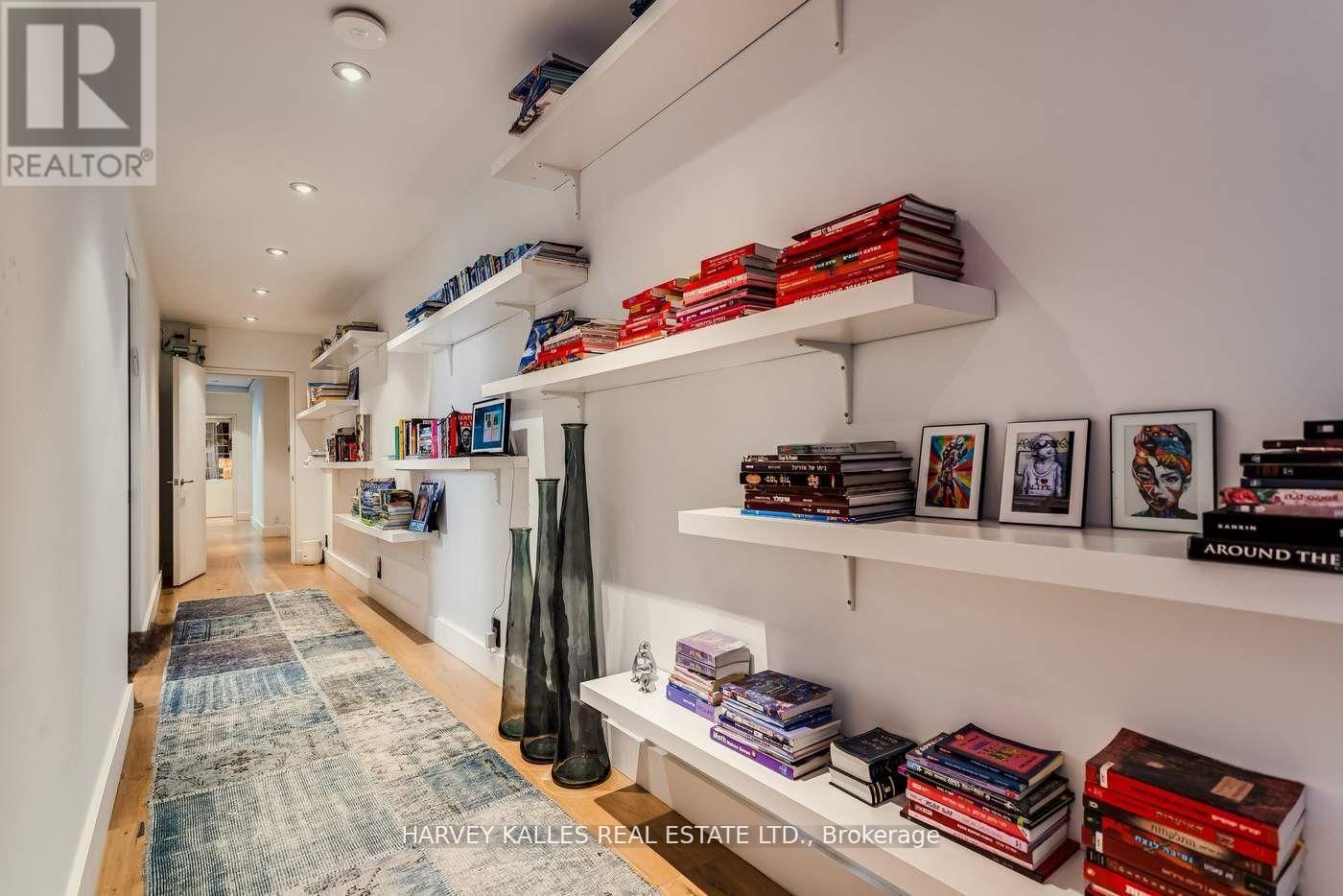 92 WESTWOOD LANE Image 27