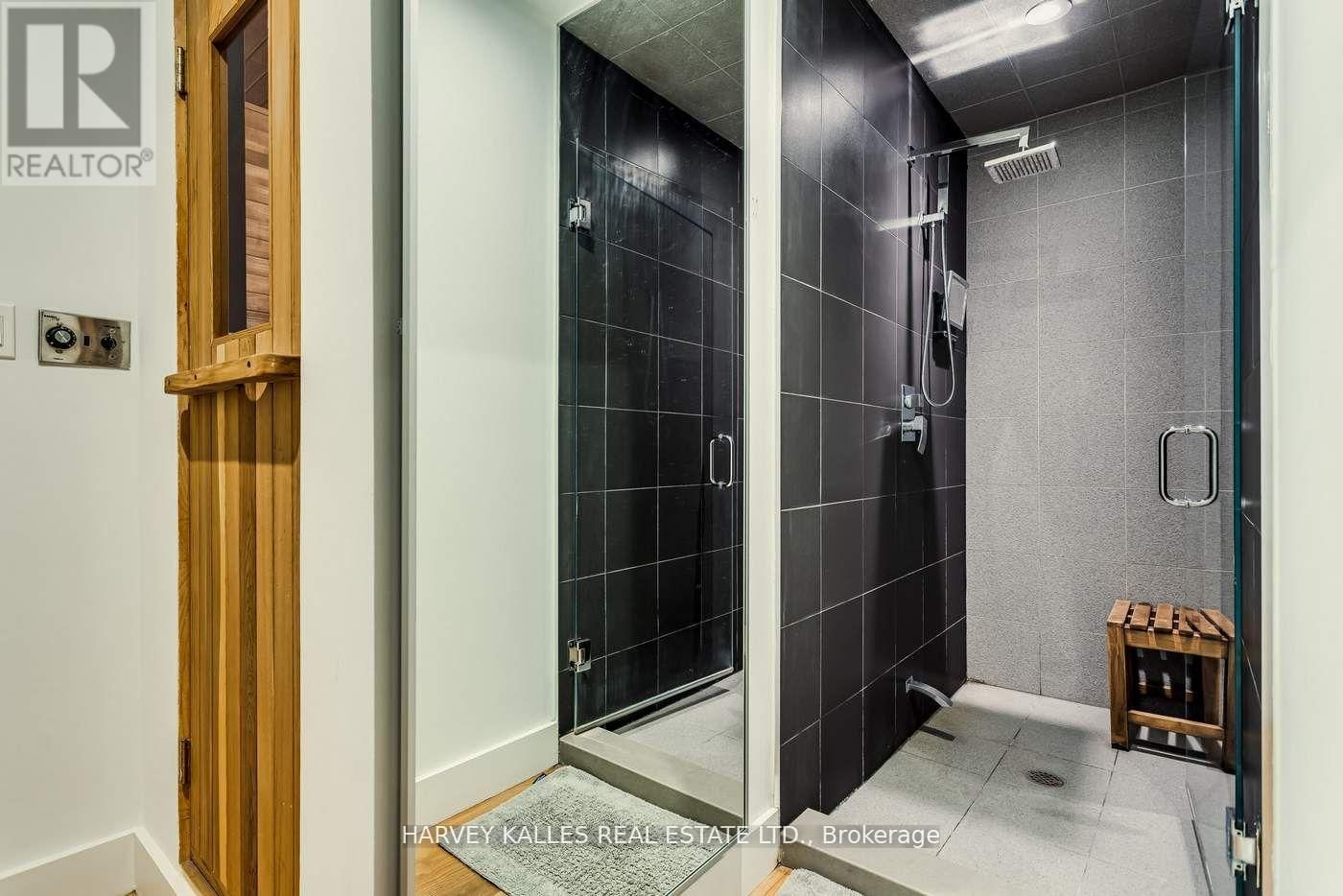 92 WESTWOOD LANE Image 30